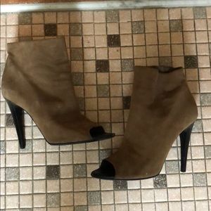 Bottega Veneta Suede Taupe booties